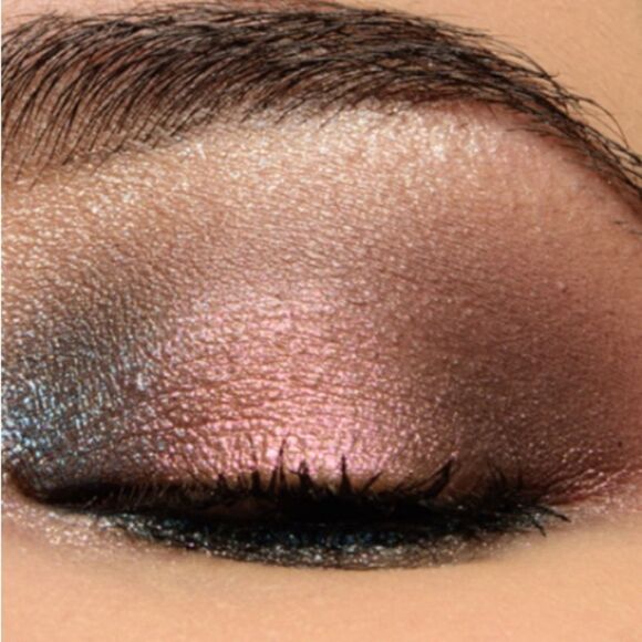 Bobbi Brown Luxe Eyeshadow Multichrome - Picture 8 of 10